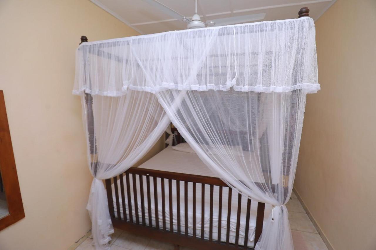 The Duchess Old Hotel Matara Ngoại thất bức ảnh