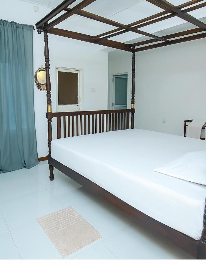The Duchess Old Hotel Matara Ngoại thất bức ảnh