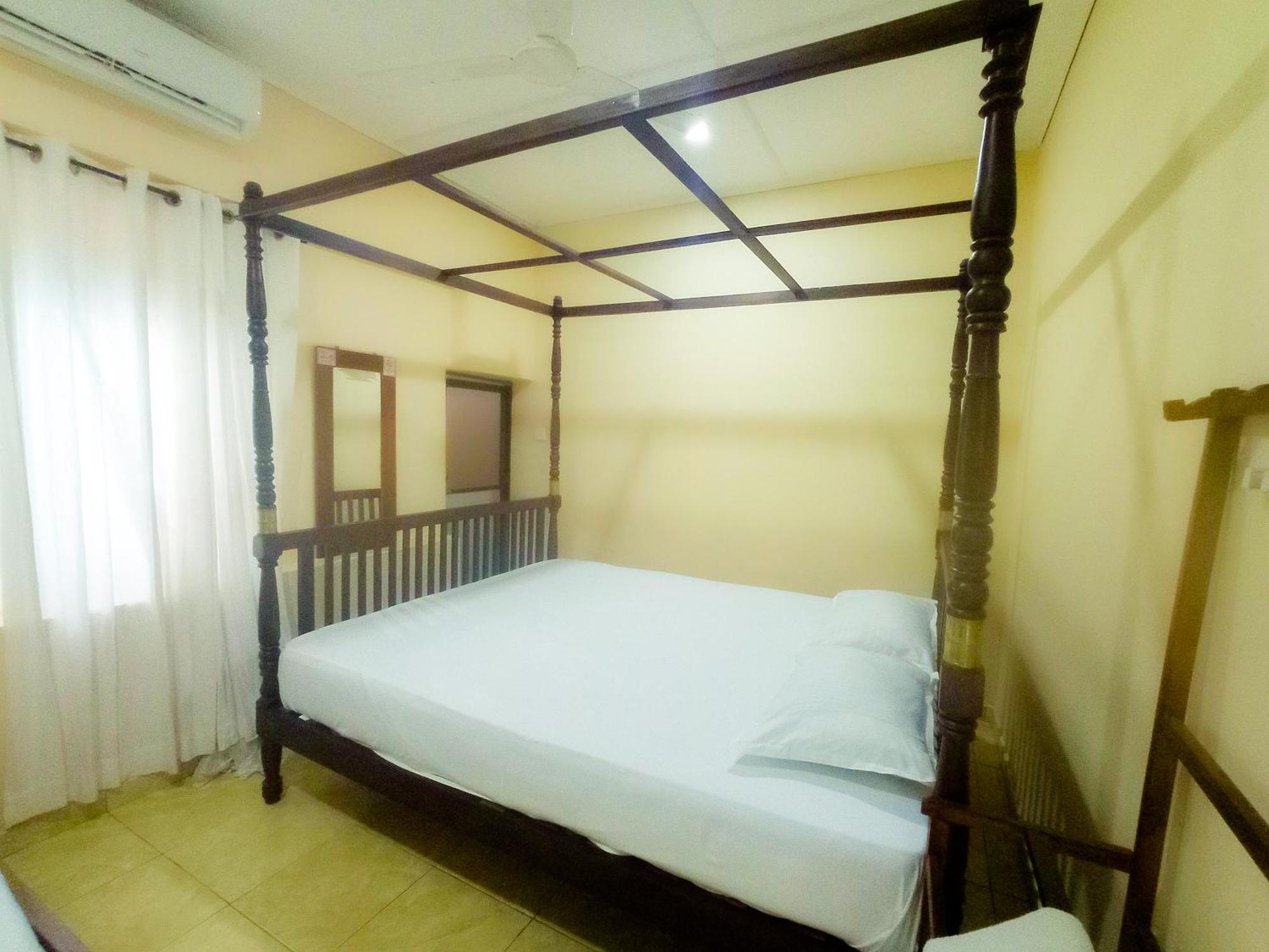The Duchess Old Hotel Matara Ngoại thất bức ảnh