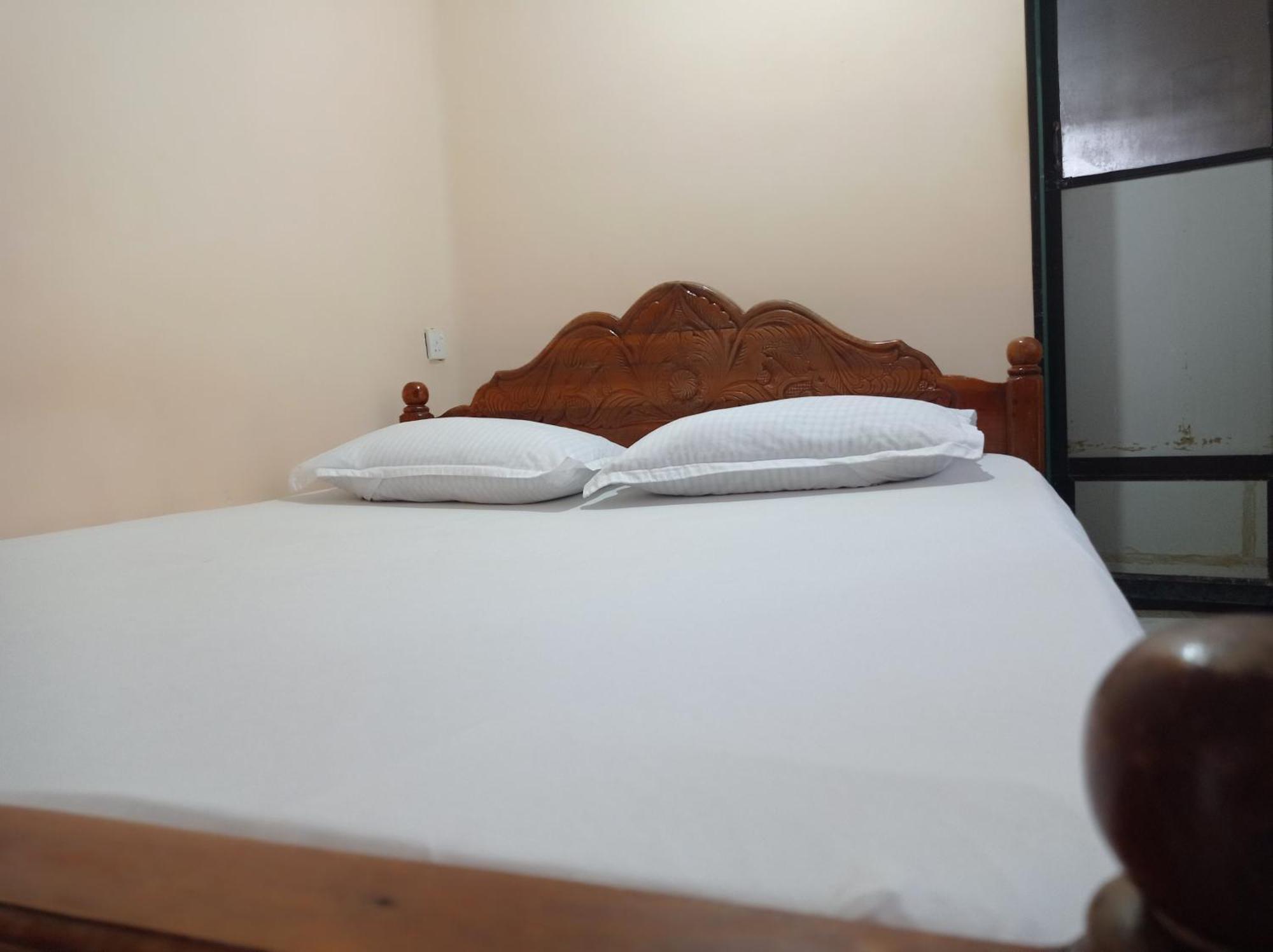 The Duchess Old Hotel Matara Ngoại thất bức ảnh